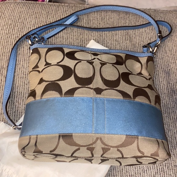 Coach Women’s Factory Blue Striped Canvas Shoulder Bag w/shoulder & hand strap - Picture 4 of 8